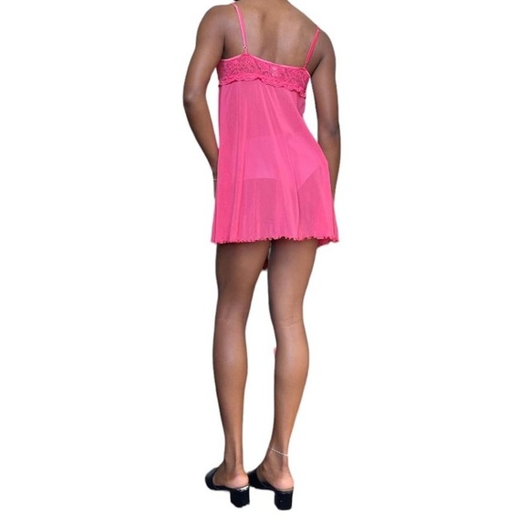 Victoria Secret Lace / Mesh Slip - Picture 3 of 3